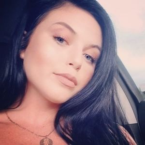 Meet your Posher, Alisha